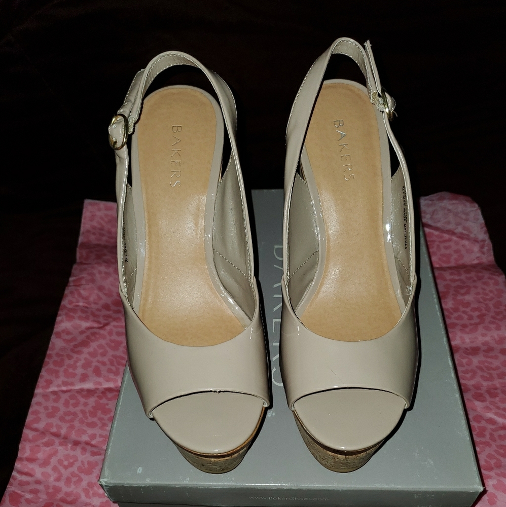 BRAND NEW! WEDGES /Box